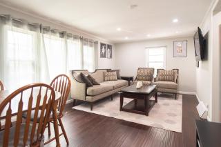Chic Downtown Lake Geneva Apartment - Sleeps 2 - Lake Geneva - 9