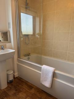 Uxbridge-Modern 2 bed Apt with Lift & Parking - Uxbridge - 5