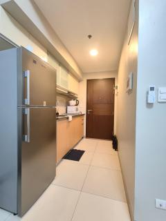 1BR Amazing View Condo in Uptown BGC by Terravista - Manila - 7