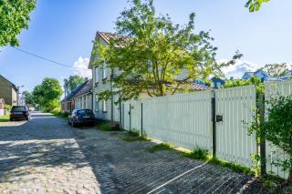 Kalamehe hoovimaja - Pärnu - 1