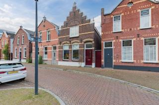 Historic stay in heart of Eindhoven - Ons Belang - 0