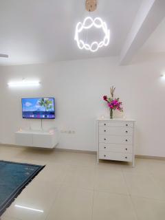 Luxury Beach Staycation family Pool Wi-Fi Car Park - Goa - 6