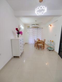 Luxury Beach Staycation family Pool Wi-Fi Car Park - Goa - 8