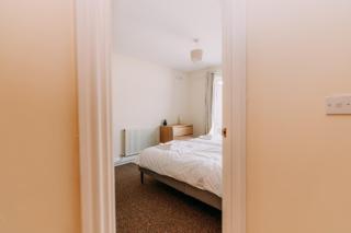 Chic 3 Bed Flat on Harbour Way - Folkestone - 8