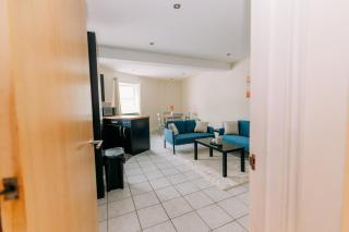 Chic 3 Bed Flat on Harbour Way - Folkestone - 1