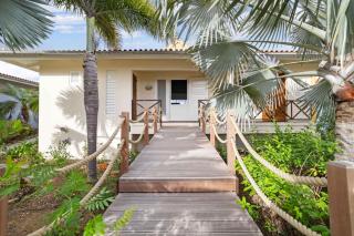 Villa Happy Turtle with a spectacular ocean view - Kralendijk - 6