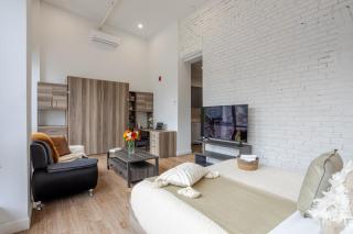Lovely Loft with Views on Bishop - MTL - Montréal - 7