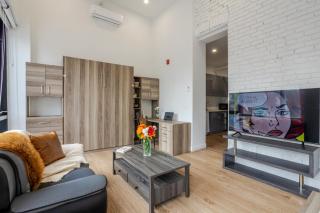 Lovely Loft with Views on Bishop - MTL - Montréal - 0
