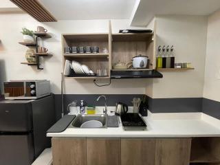 Bright and Stylish Condo with Pool View and Balcony - - 1