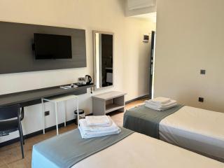 Kirykos Otel - - 2
