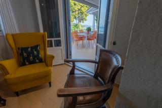 Sailinn Beach House - 6