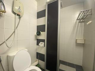 Minimalist Balcony Duplex w Netflix at Bayan Lepas - Bayan Lepas - 8