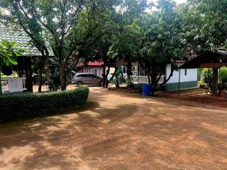 Rawinnipha's Resort & Garden Khonkaen - 5