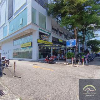 Minimalist Balcony Duplex w Netflix at Bayan Lepas - Bayan Lepas - 5