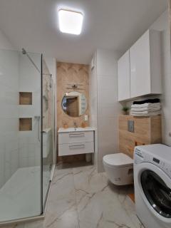 Apartament Paderewskiego Two Bedrooms Private Garage Air Condition - Rzeszów - 2