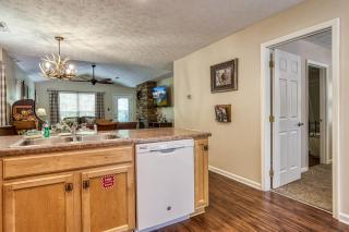 Creekside Cottage - Pigeon Forge - 2