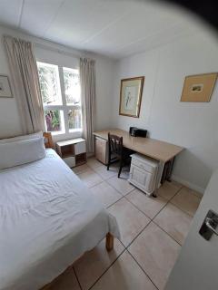 Luxury Garden Retreat 2B Sandton - Sandton - 8