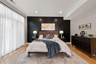 Spacious Luxury Retreat 8 Bed Oasis with 6 Baths - 6