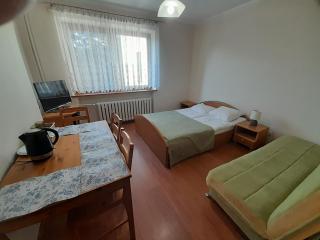Lewada pokój czteroosobowy z łazienką - 7
