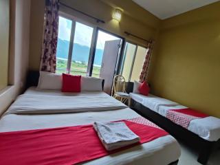 Hotel August International - 2