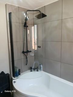 2 bedroomed homely house - Manchester - 7