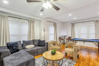 CollegeHill ~ King, Firepit, Theater ~ NearWesley - Wichita - 0