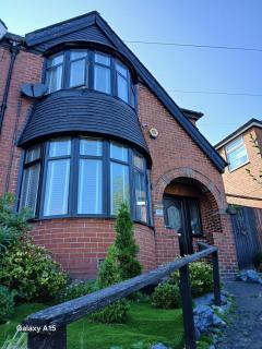 2 bedroomed homely house - Manchester - 0