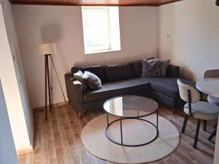 Peaceful Duplex Holiday Home in the Center - - 0