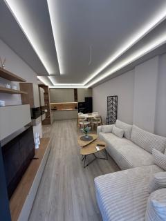 Teds Luxury Apartments - Tirana - 7