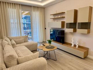 Teds Luxury Apartments - Tirana - 9