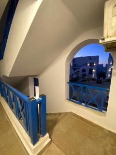 A cozy 2BR 2BA chalet near the pool - Ras Elhekma - 8