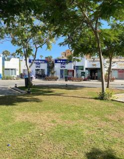A cozy 2BR 2BA chalet near the pool - Ras Elhekma - 7
