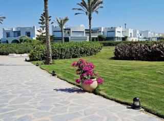 A cozy 2BR 2BA chalet near the pool - Ras Elhekma - 6