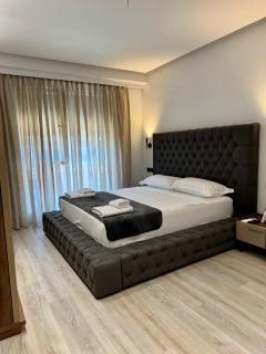 Teds Luxury Apartments - Tirana - 3