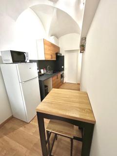 Studio en RDC atypique - Draguignan - 9