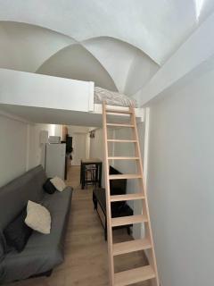 Studio en RDC atypique - Draguignan - 6