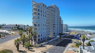 Boutique Apartment Bloubergstrand Beachfront The Bay - 5