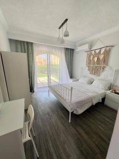 Standalone villa with 2 bedrooms in la hacienda ras sudr - 2