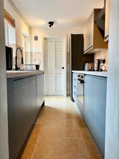 Central 2 Bed I Pets I Parking I Sleeps 4 - Hereford - 4