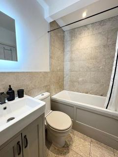 Central 2 Bed I Pets I Parking I Sleeps 4 - Hereford - 3