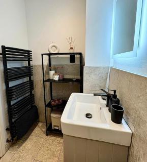 Central 2 Bed I Pets I Parking I Sleeps 4 - Hereford - 2