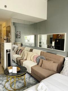 Fully Equipped Premium Suite in Quezon City - Manila - 3