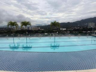 Apto de lujo de 3 habitaciones en el piso 16 con piscina - Ibagué - 3