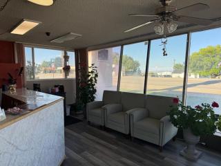 Canyonlands Motor Inn - 1