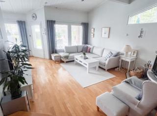 Perhekoti saunalla ja pihalla - Järvenpää - 2