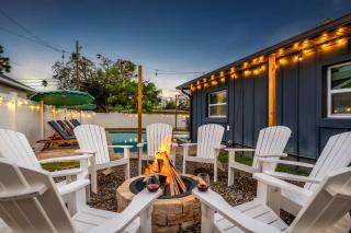 Heated Pool BBQ Fire Pit Mini Golf Outdoor Bowling - Clearwater - 9