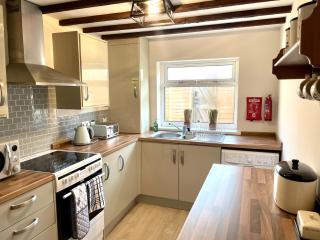 Miners cottage(1840)Nr. Brecon,Tower Zip & Bike Pk - Aberdare - 9