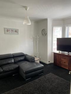 Home in Reading Uni Area - Moffat - 0