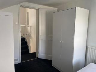 Home in Reading Uni Area - Moffat - 5