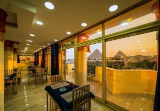 A pyramids view - Il Cairo - 5